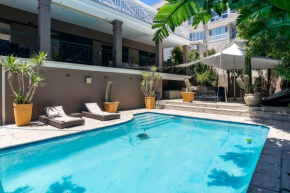 Something Special Villa in glitzy Camps Bay